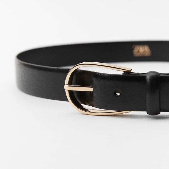 ✨SALE✨ ZARA LEATHER BELT
✨SALE✨